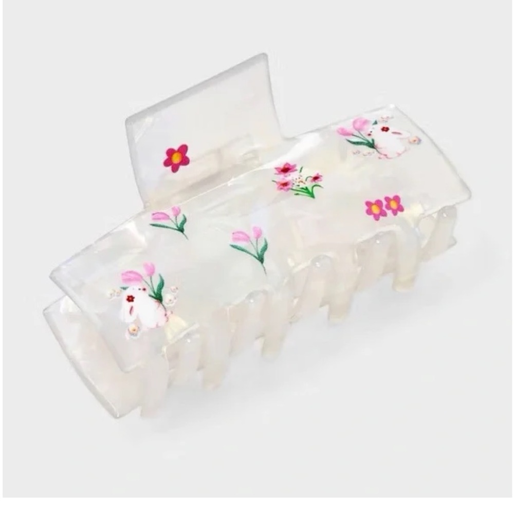NWT Easter Floral Bunny White Claw Clip